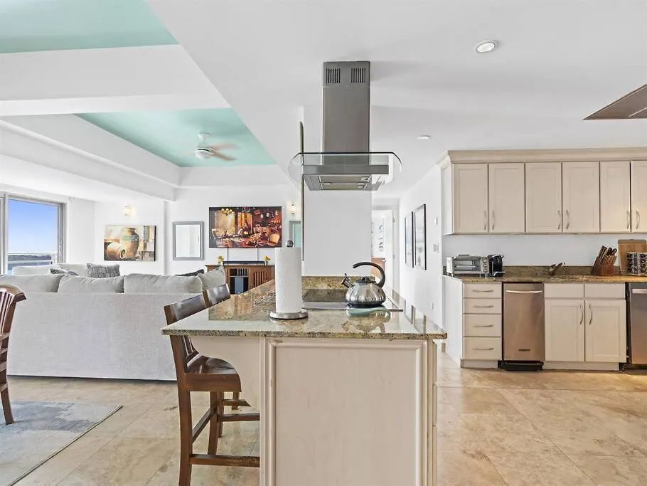 Oceanfront Escape At Aqua Mirage Condo! Cupecoy  Sint Maarten/Saint Martin