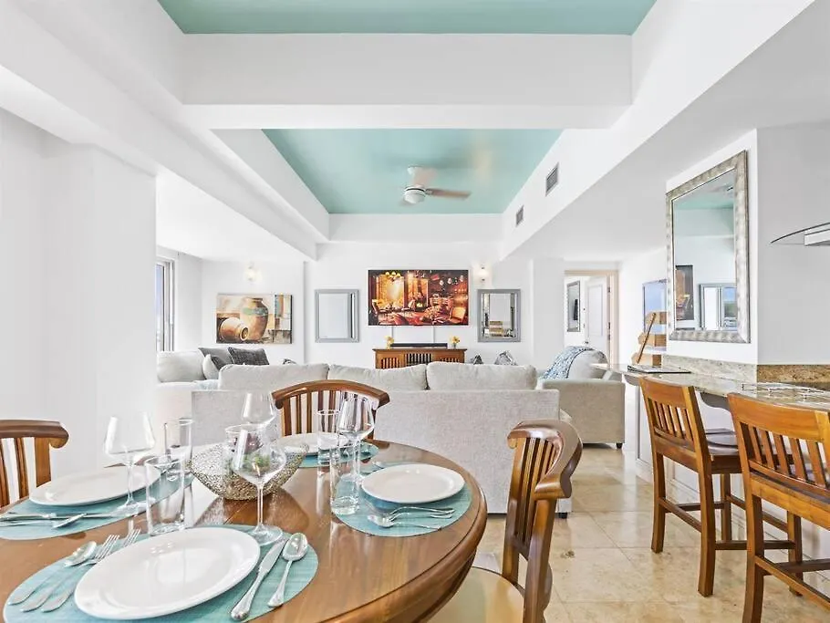 Oceanfront Escape At Aqua Mirage Condo! Cupecoy  São Martinho